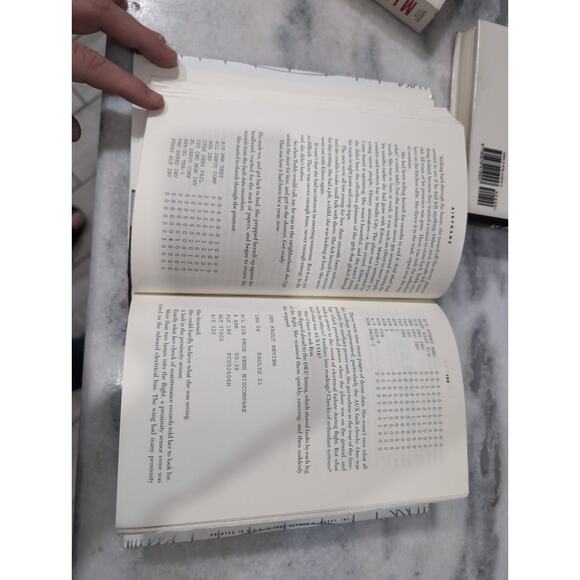 Michael Crichton Standalone‎ Novels: Next, Airframe & Disclosure (2 HC, 1 PB) - Picture 8 of 11